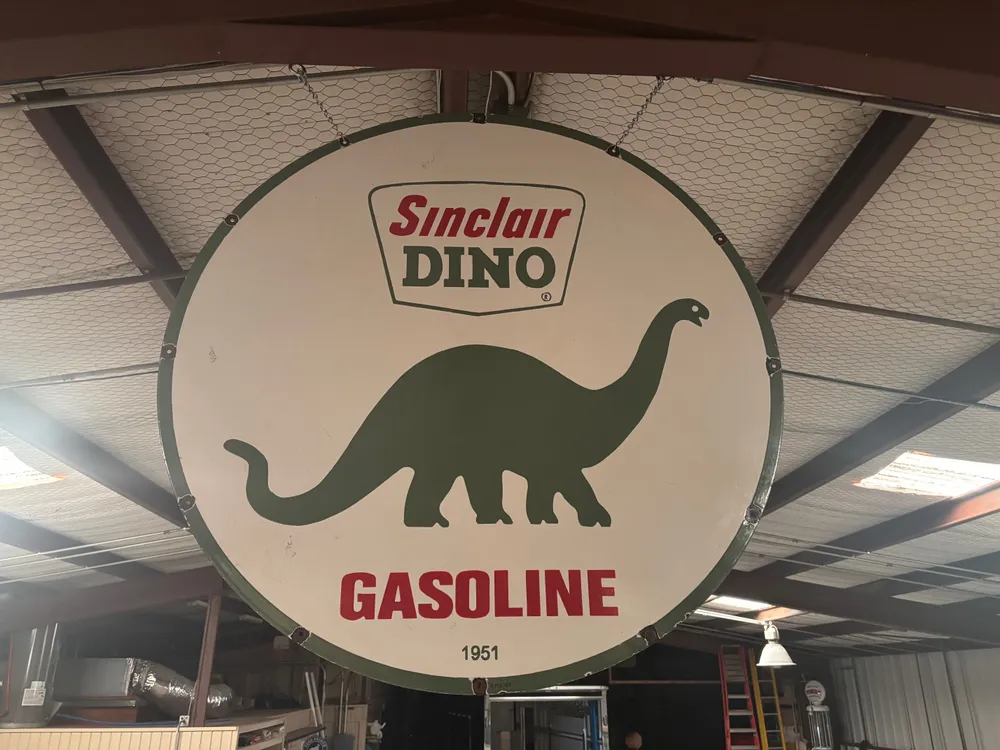 MarketPlace: Sinclair Oil 1951 Style Porcelain Double-sided Sign