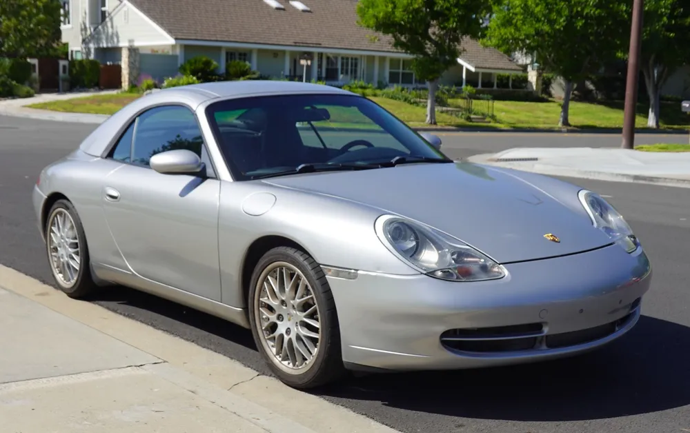 MarketPlace: 38k-Mile 2000 Porsche 996 Carrera Cabriolet 6-Speed
