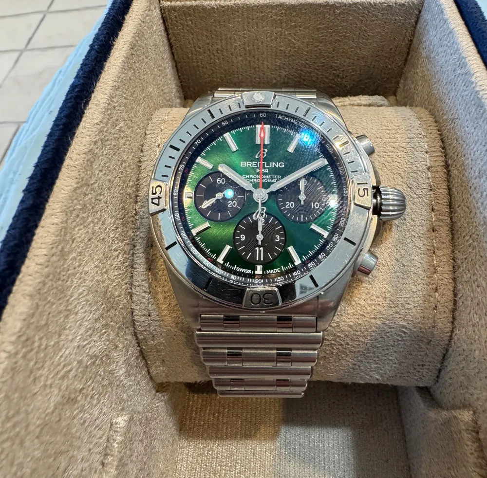 MarketPlace: Breitling Chronomat B01 Chronograph Watch Ref. AB0134 Full Set