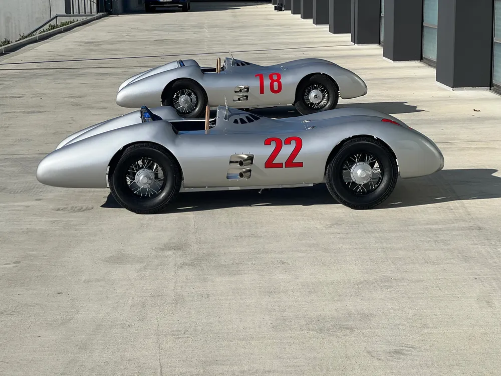 Mercedes-Benz W196R Stromlinie #22 Style 1:2 Scale Juniorcar