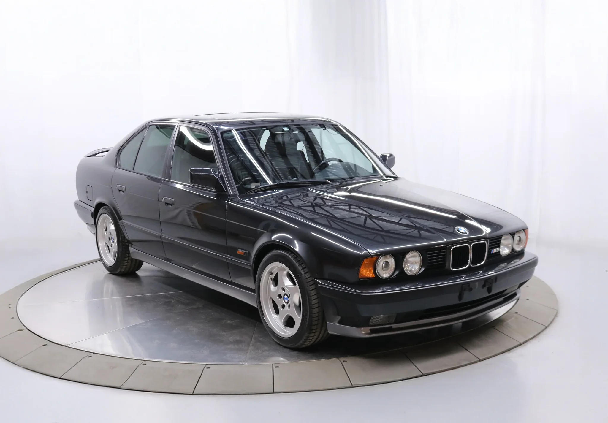 1993 BMW M5 E34 | Diamantschwarz | Japanese-Market