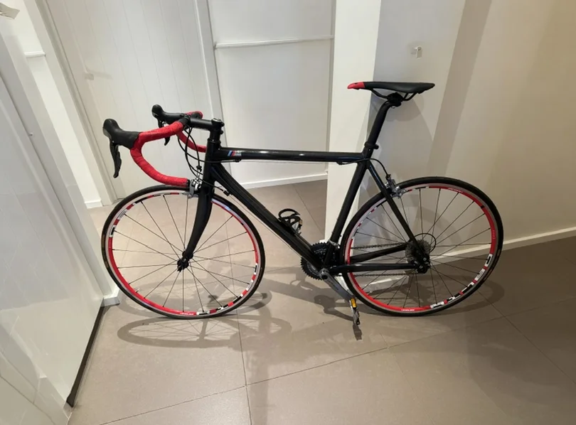 MarketPlace: 2011 BMW M Carbon Racer Road Bicycle