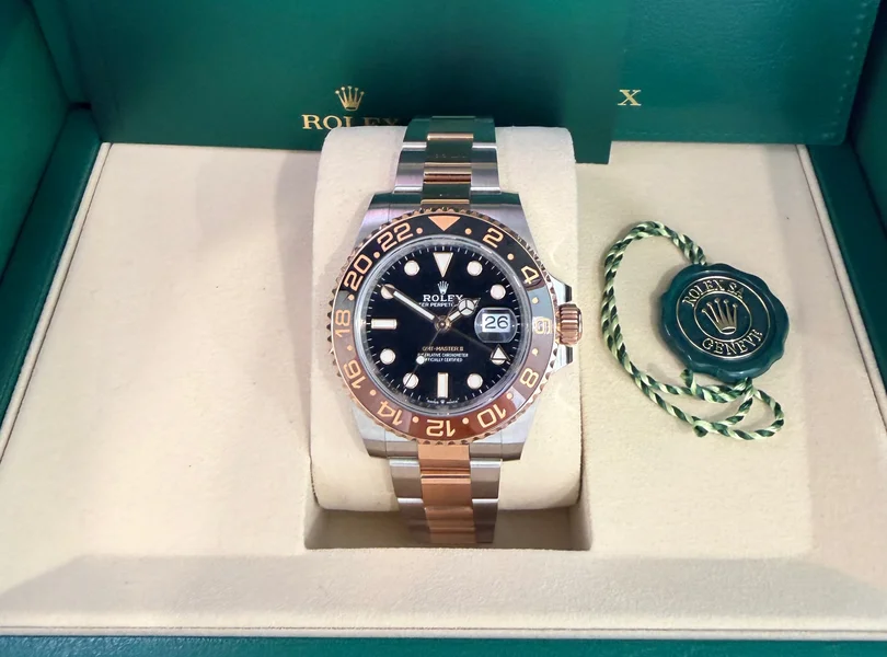 MarketPlace: 2019 Rolex GMT Master II Root Beer Watch Ref. 126711CHNR Full Set